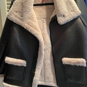 Vince Camuto Jacket Never Worn Size:Small